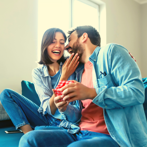 Idées Cadeaux Originales pour son Copain - Surprenez votre copain avec un cadeau original et amusant